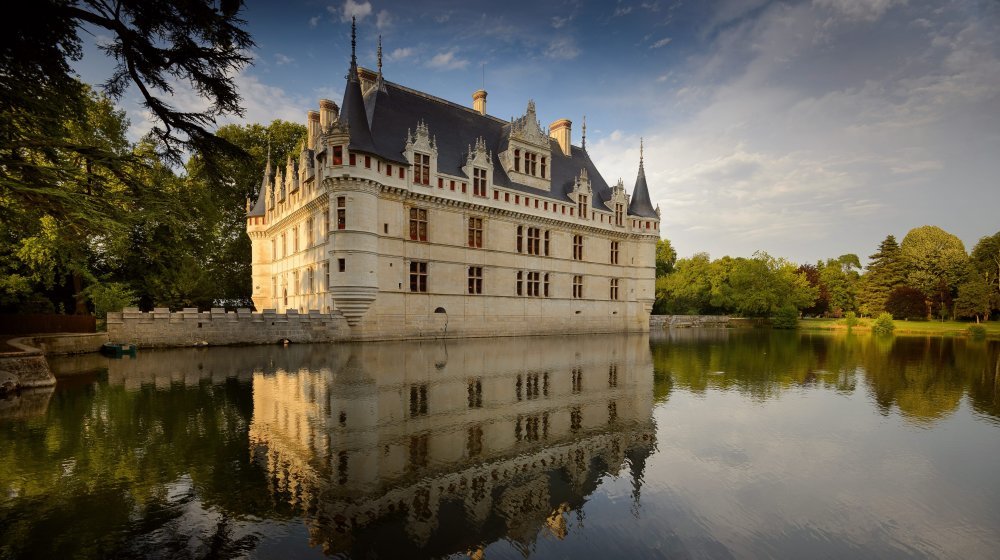 Château d'Azay-le-Rideau - Billetterie des Châteaux de la Loire • Come to Paris
