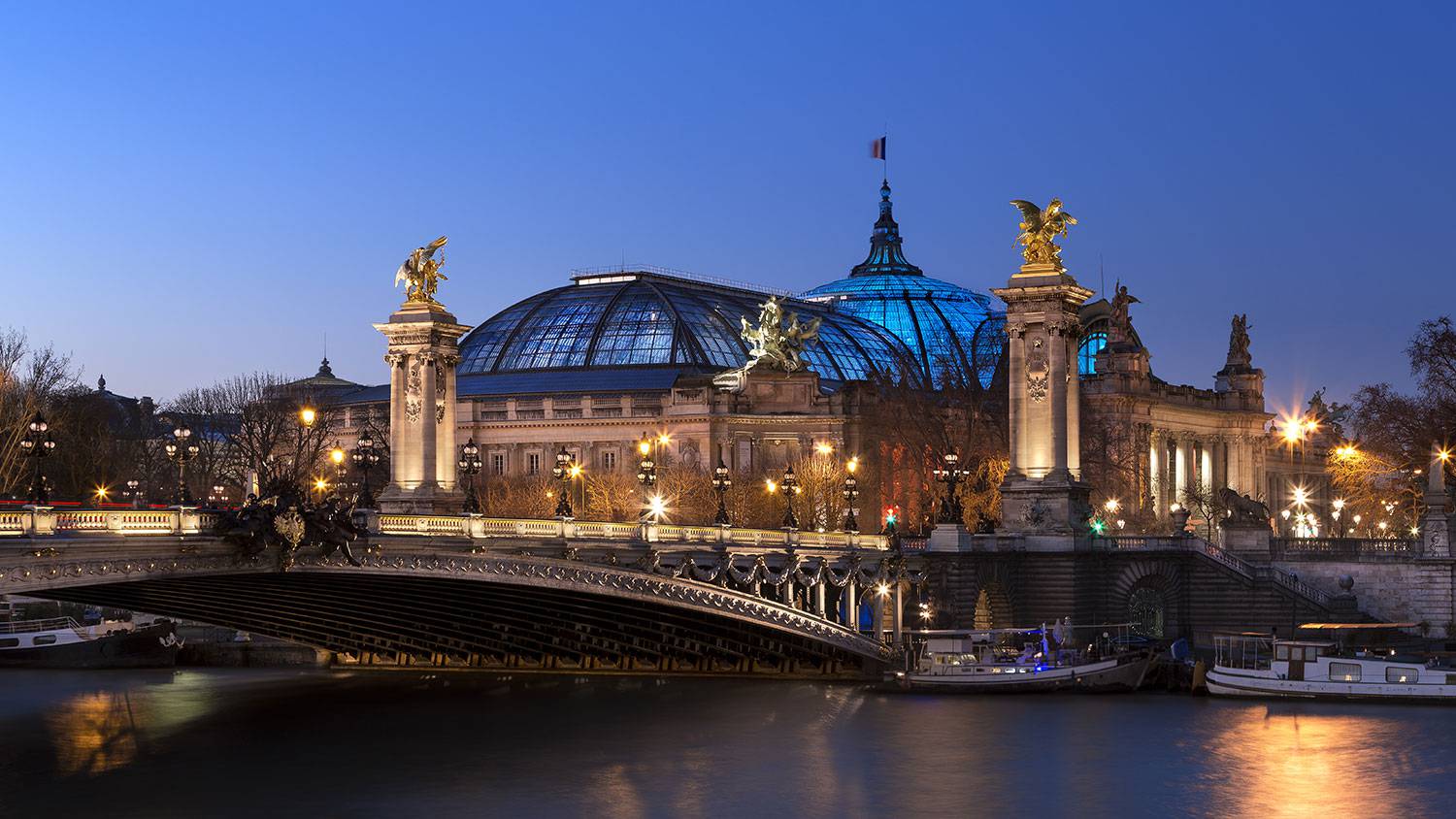 большой дворец в париже